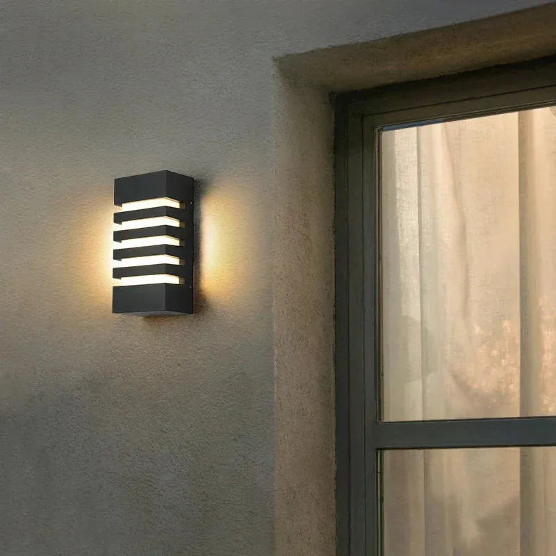 Lampada da parete moderna impermeabile in alluminio, luci da parete eleganti per interni ed esterni