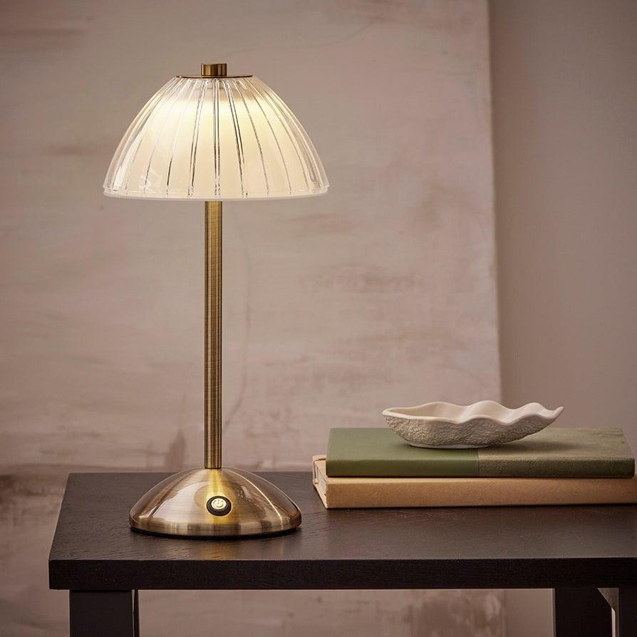 Lampada da tavolo wireless led charon con batteria ricaricabile - base oro, 30x15cm
